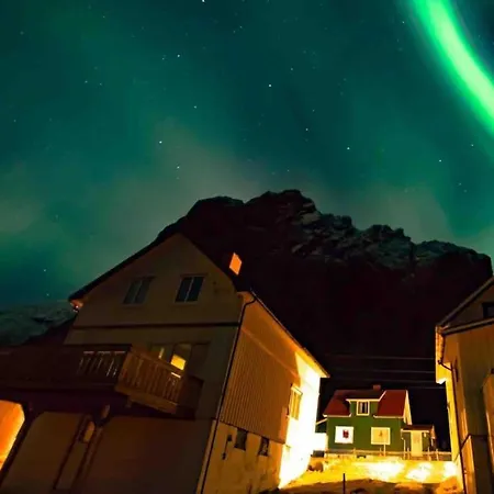 House By The Ocean With Midnight Sun View * Eggum